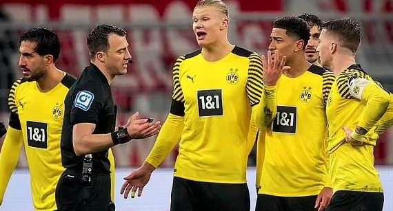 CBA季后赛倒计时；多特蒙德今晨伤情更新；细节引发关注；震撼外界；资深球员宣示担当(多特蒙德最近比赛结果)