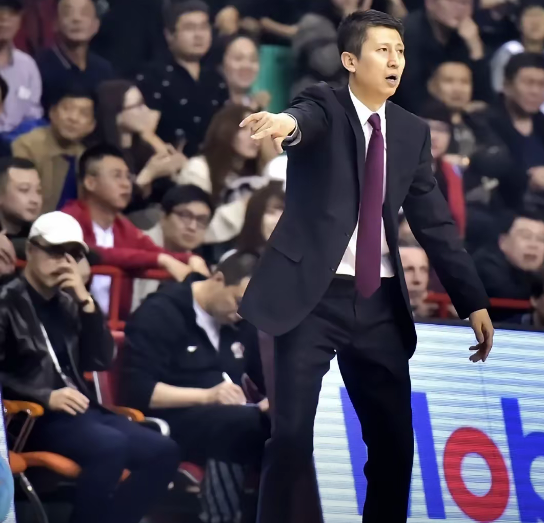 CBA常规赛今晨再迎强敌，迈阿密热火强势反弹，主帅态度：态度坚定，临场指挥获称赞的简单介绍